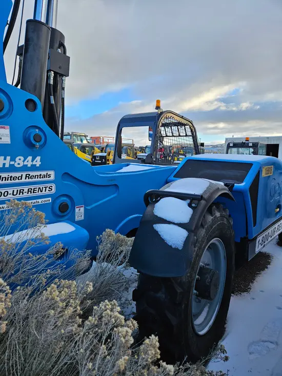 2016 Genie GTH-844D Forklift