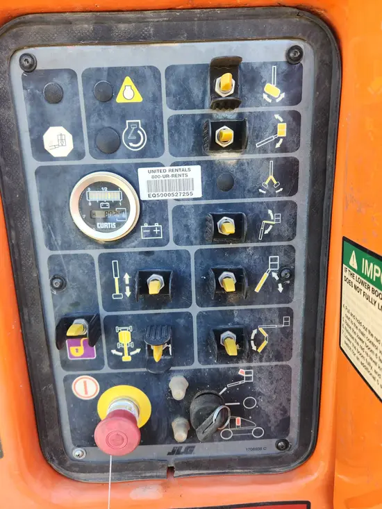 2014 JLG E450AJ Articulating Boom Lift
