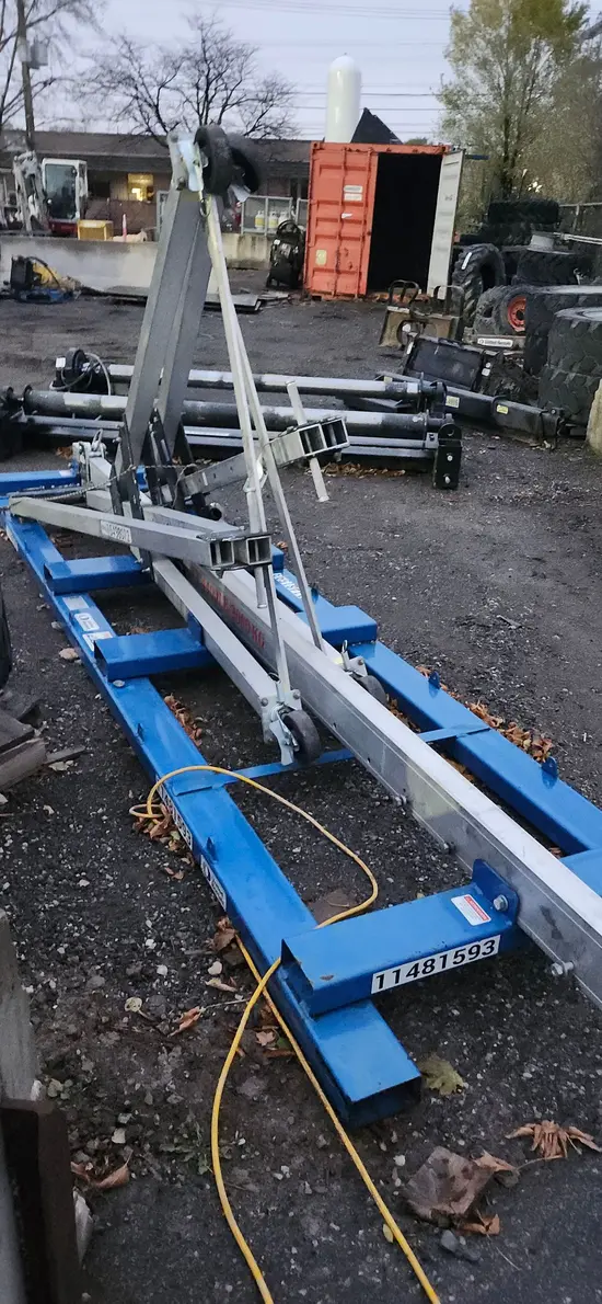 2016 EME 4400T-15 Crane