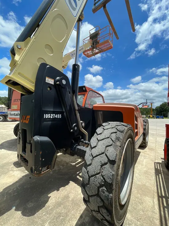 2016 JLG 642 Forklift