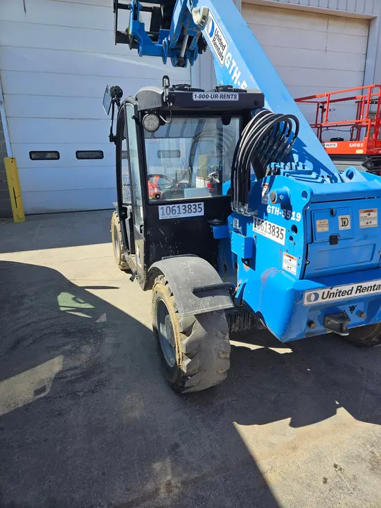 2017 Genie GTH-5519 Forklift