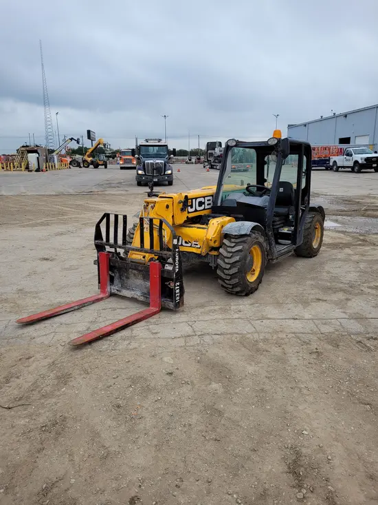 2017 JCB 525-60 Forklift