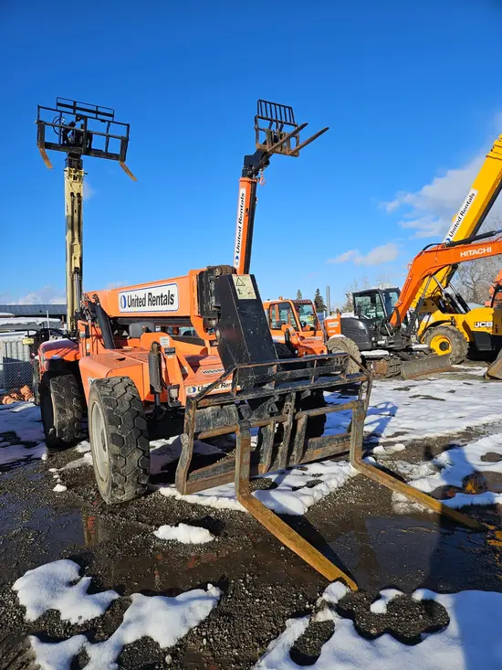 2017 SKYTRAK 8042 Forklift