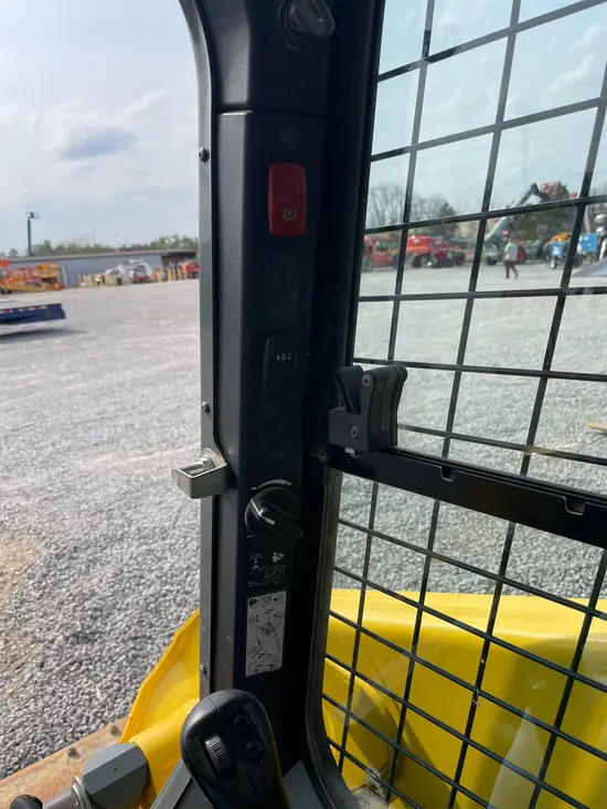 2019 Wacker Neuson SW28 Track Loader