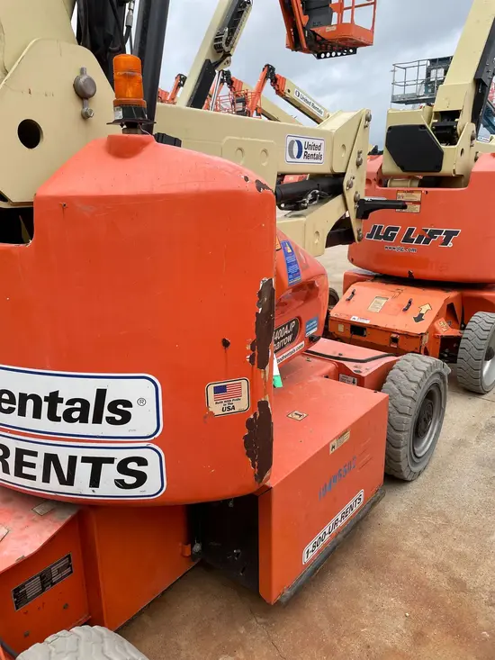 2016 JLG E400AJPN Articulating Boom Lift