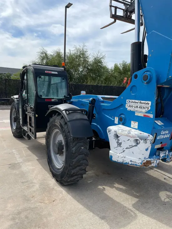 2015 Genie GTH-844 Forklift