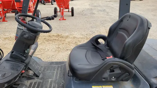 2017 Toyota 8FDU25 Warehouse Forklift