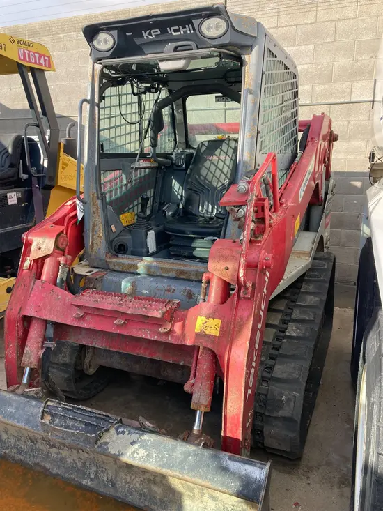 2017 Takeuchi TL10V2-CR Track Loader