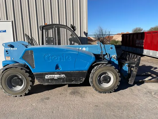 2017 Genie GTH-5519 Forklift