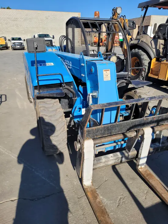 2017 Genie GTH-5519 Forklift