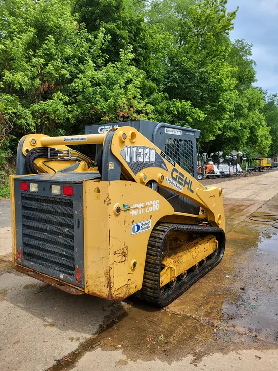 2018 Gehl VT320 Track Loader