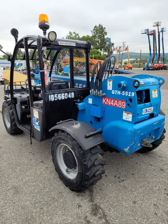 2017 Genie GTH-5519 Forklift