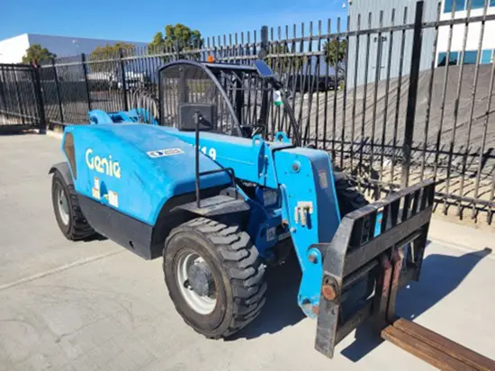 2017 Genie GTH-5519 Forklift