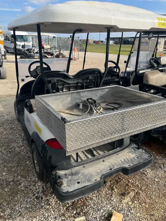 2017 Club Car PRECEDENT Utility Vehicle