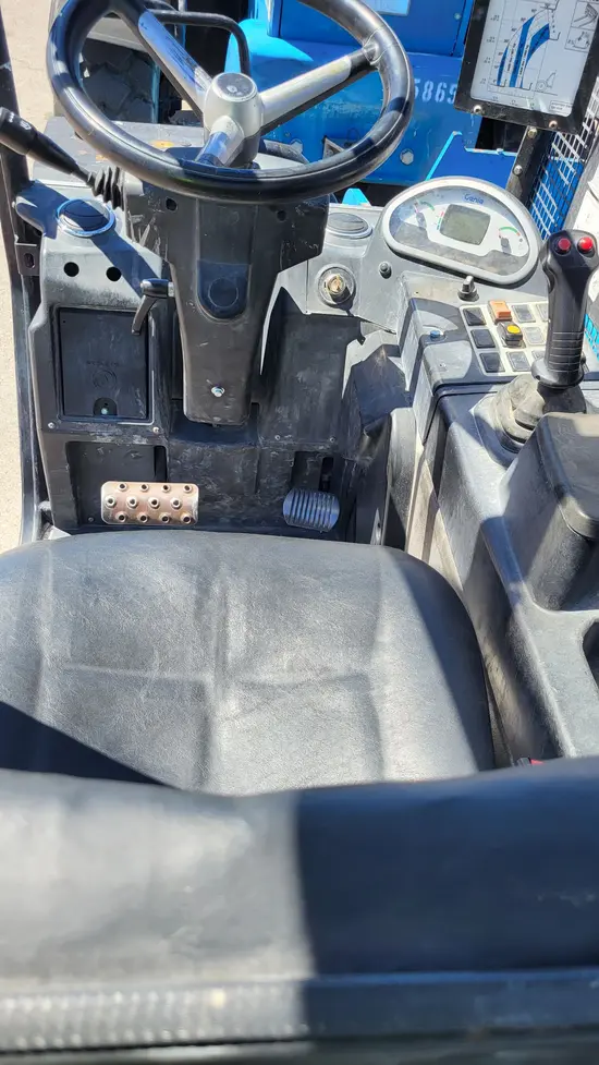2017 Genie GTH-5519 Forklift