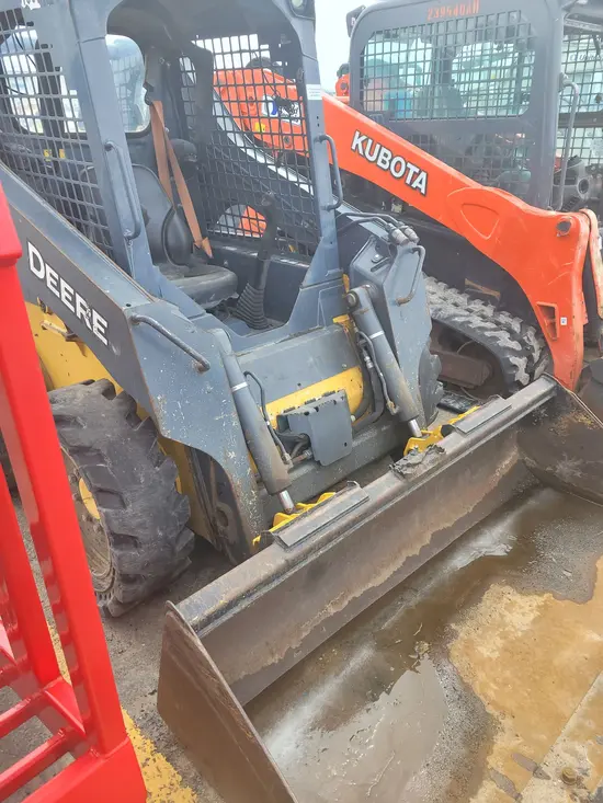 2017 John Deere 318G Track Loader