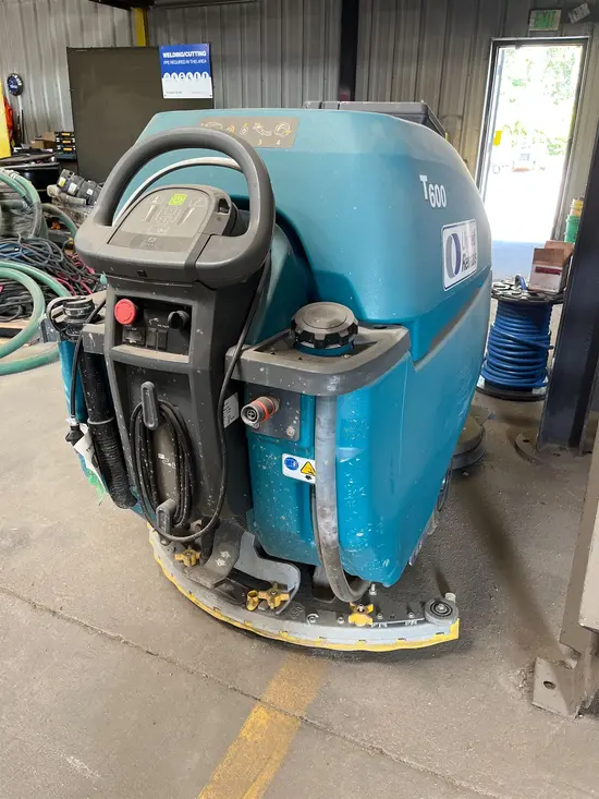 2020 Tennant T600-28 Scrubber