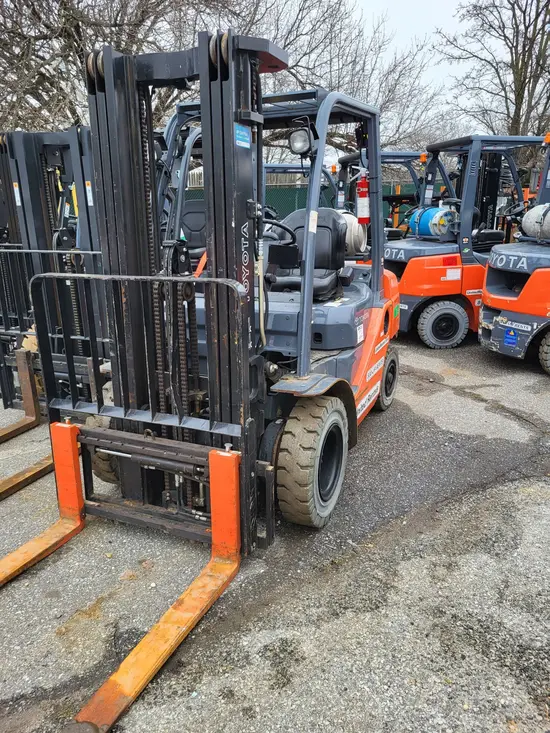 2018 Toyota 8FGU25 Warehouse Forklift