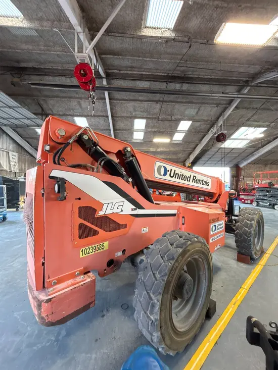 2014 SKYTRAK 8042 Forklift