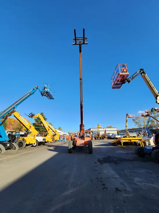 2015 SKYTRAK 6042 Forklift