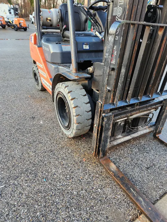 2018 Toyota 8FGU30 Warehouse Forklift