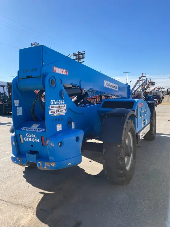 2015 Genie GTH-844 Forklift