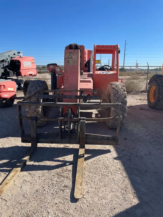 2015 SKYTRAK 8042 Forklift