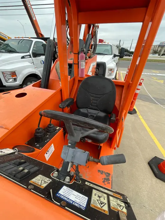 2015 SKYTRAK 6042 Forklift