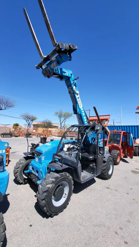2017 Genie GTH-5519 Forklift