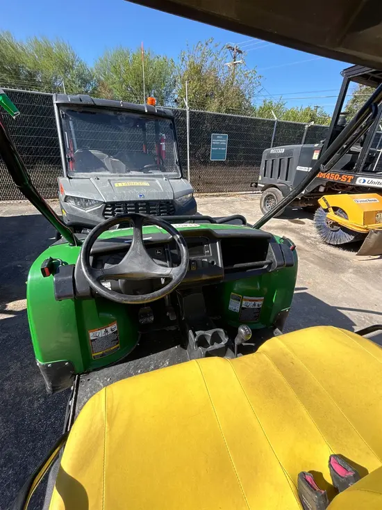 2022 John Deere XUV855M S4 Utility Vehicle