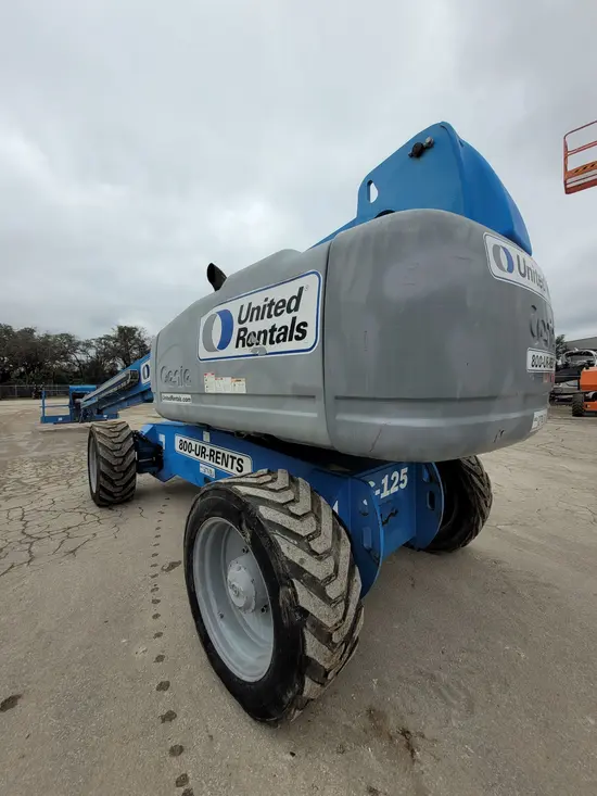 2012 Genie S-125 Boom Lift