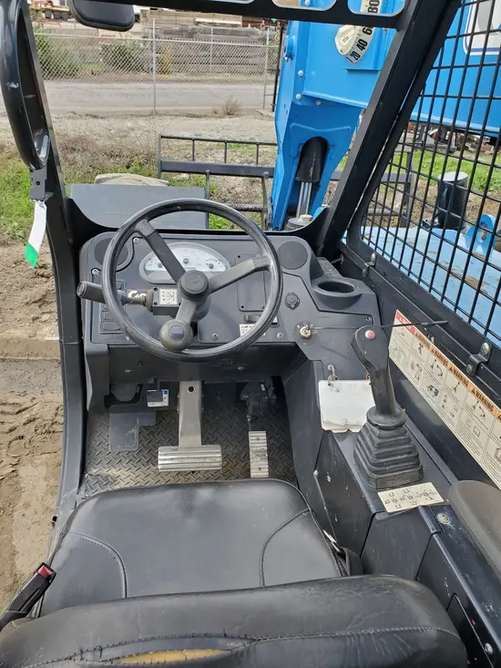 2014 Genie GTH-844 Forklift