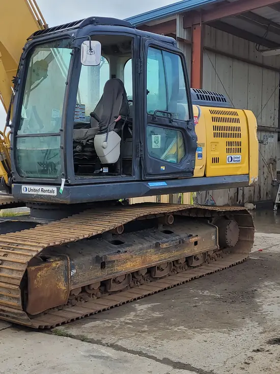 2017 Kobelco SK210LC-10 Excavator