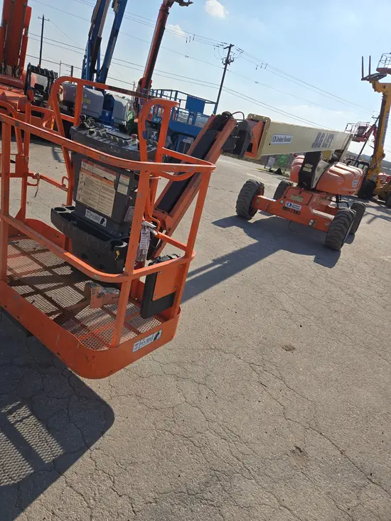 2013 JLG M600JP Boom Lift