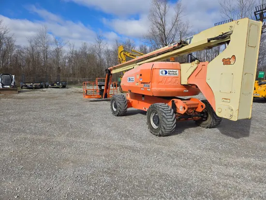 2013 JLG 800AJ Articulating Boom Lift