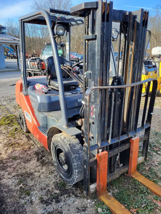 2018 Toyota 8FDU25 Warehouse Forklift