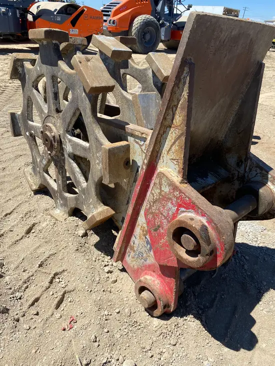 2019 FURUKAWA CW24III Compaction Attachment