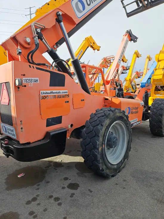 2017 SKYTRAK 10054 Forklift