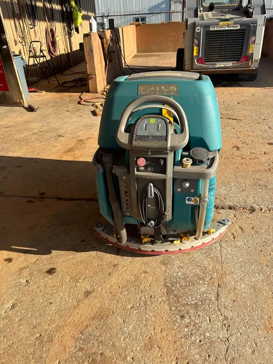2019 Tennant T600-28 Scrubber