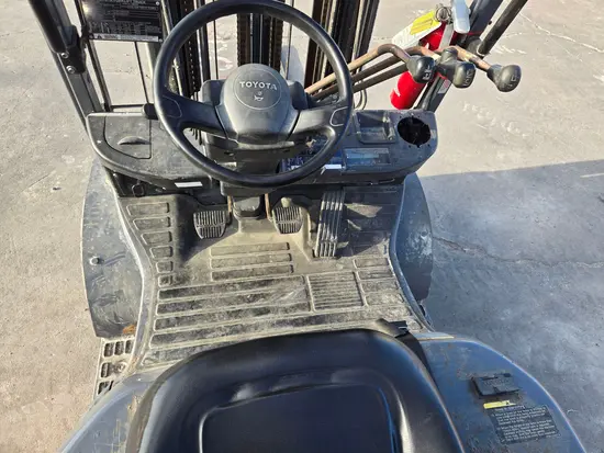 2018 Toyota 8FGU25 Warehouse Forklift