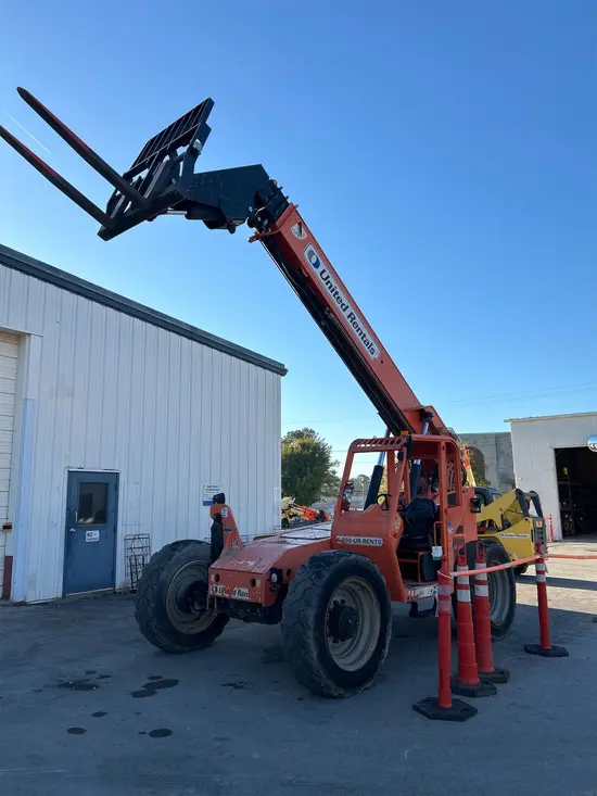 2016 SKYTRAK 6042 Forklift