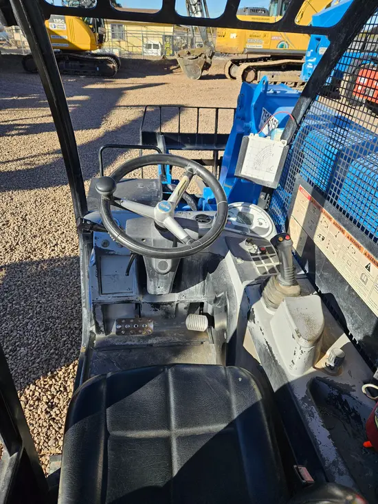 2017 Genie GTH-5519 Forklift