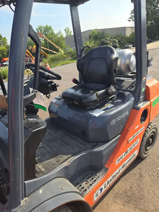 2018 Toyota 8FGU25 Warehouse Forklift