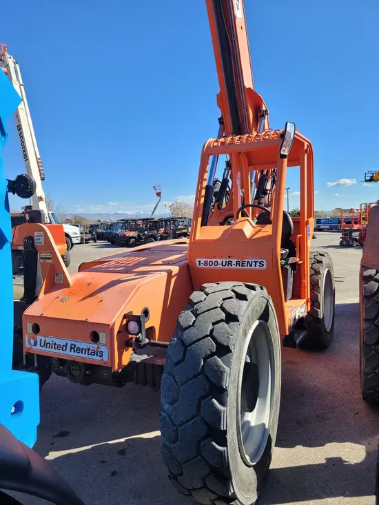 2016 SKYTRAK 6042 Forklift