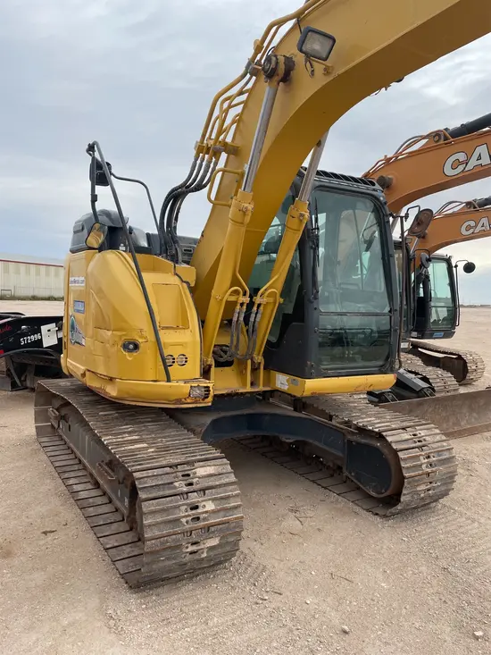2017 Kobelco SK140SR Excavator