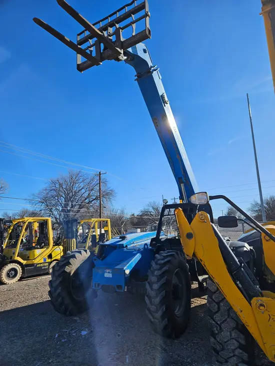 2015 Genie GTH-844 Forklift