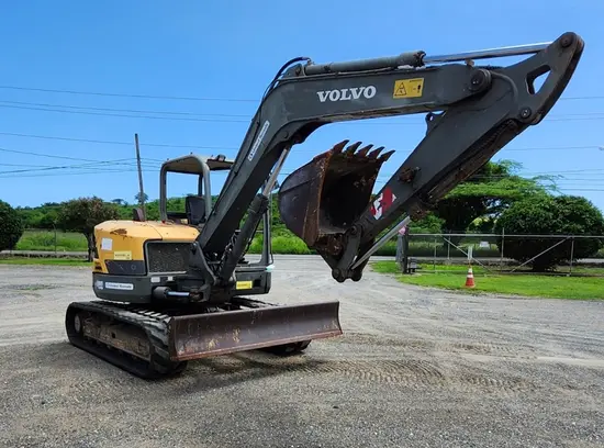 2013 VOLVO ECR88 Excavator