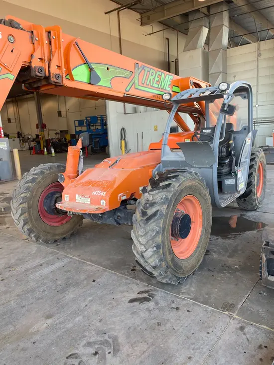 2014 XTREME XR842 Forklift