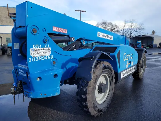 2015 Genie GTH-844 Forklift