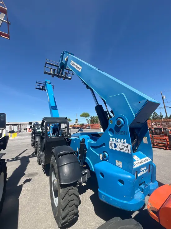 2015 Genie GTH-844 Forklift